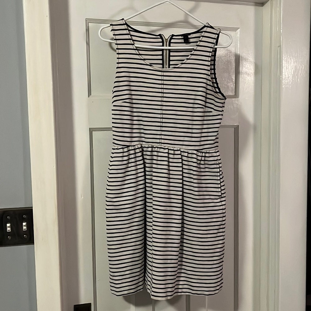 Size 8/medium J Crew dress!